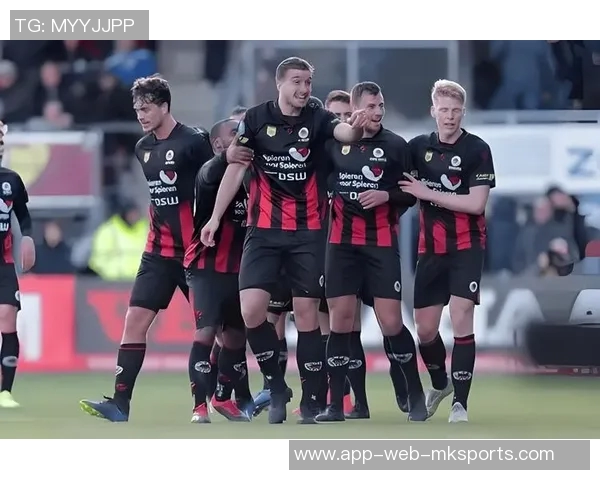 费伦茨与巴塞罗那的对决：足球战术与激情的巅峰对抗